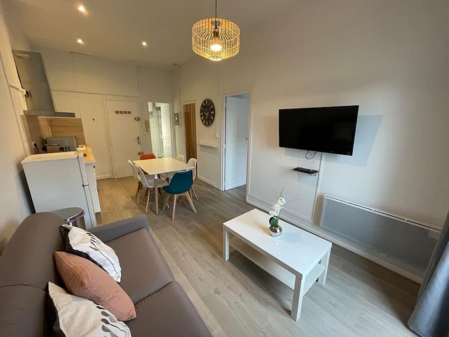 Appartamento Cosy T3 Proche Gare Et Polygone Béziers Esterno foto